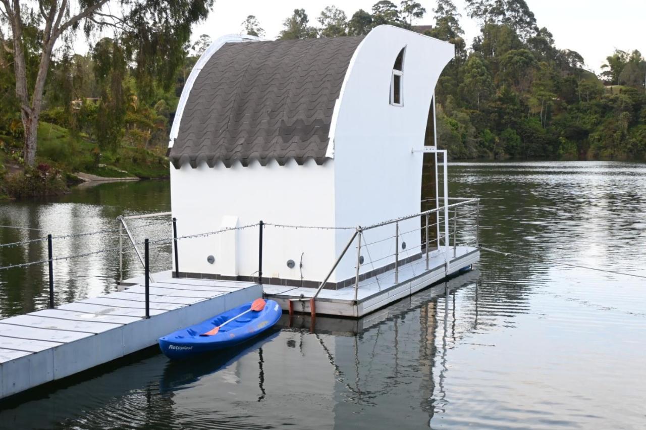 Casa Flotante La Trinidad Hotel Guatapé Kültér fotó