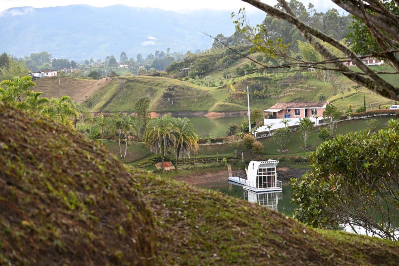 Casa Flotante La Trinidad Hotel Guatapé Kültér fotó