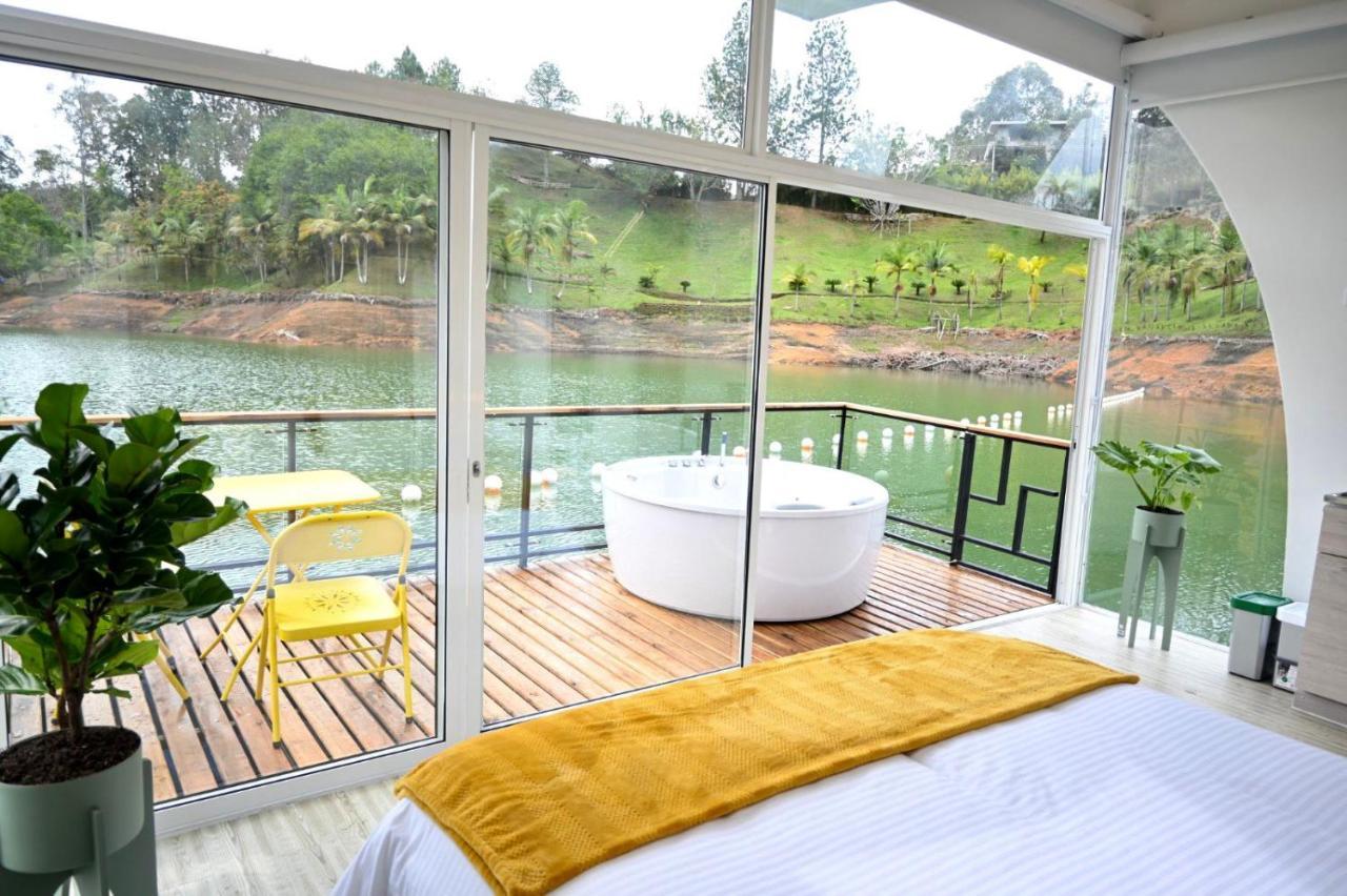 Casa Flotante La Trinidad Hotel Guatapé Kültér fotó