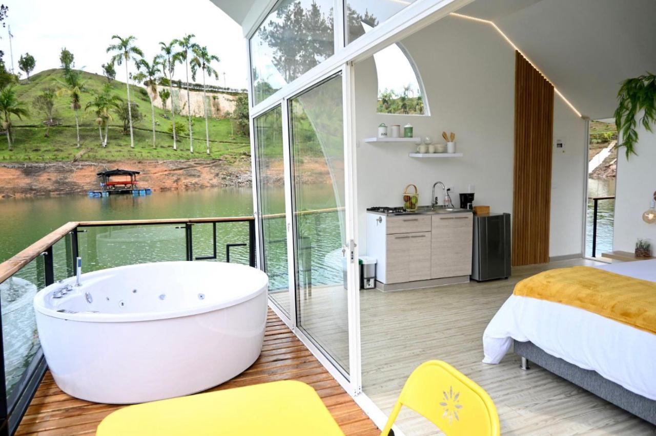 Casa Flotante La Trinidad Hotel Guatapé Kültér fotó