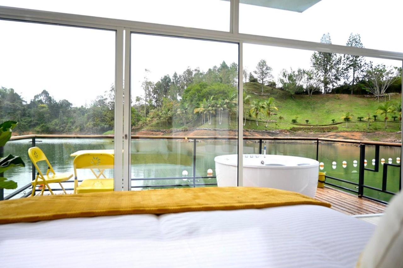 Casa Flotante La Trinidad Hotel Guatapé Kültér fotó