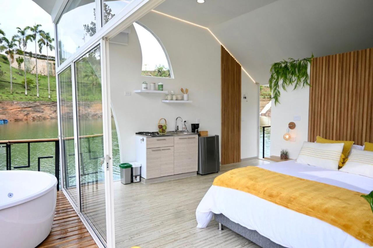 Casa Flotante La Trinidad Hotel Guatapé Kültér fotó