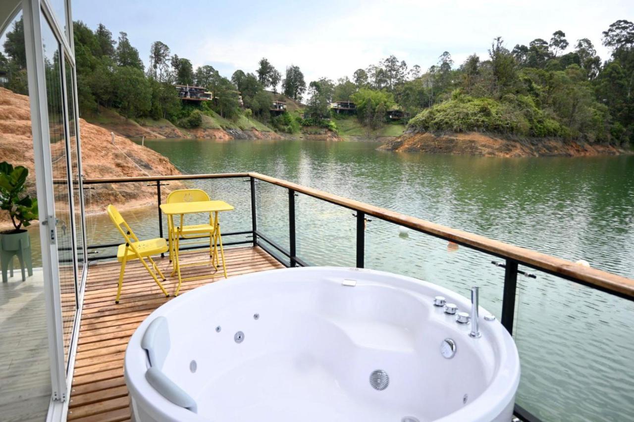 Casa Flotante La Trinidad Hotel Guatapé Kültér fotó
