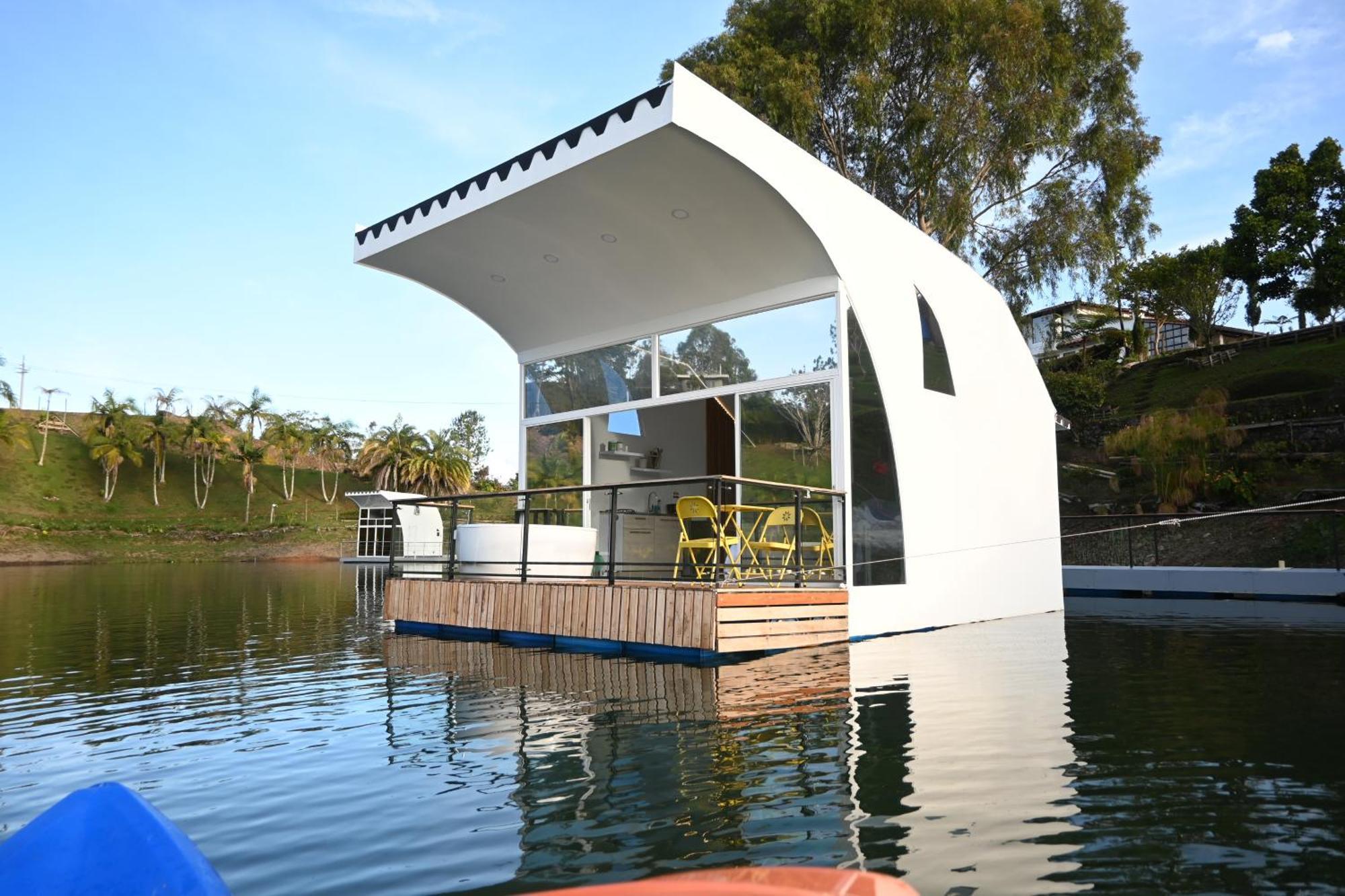 Casa Flotante La Trinidad Hotel Guatapé Kültér fotó