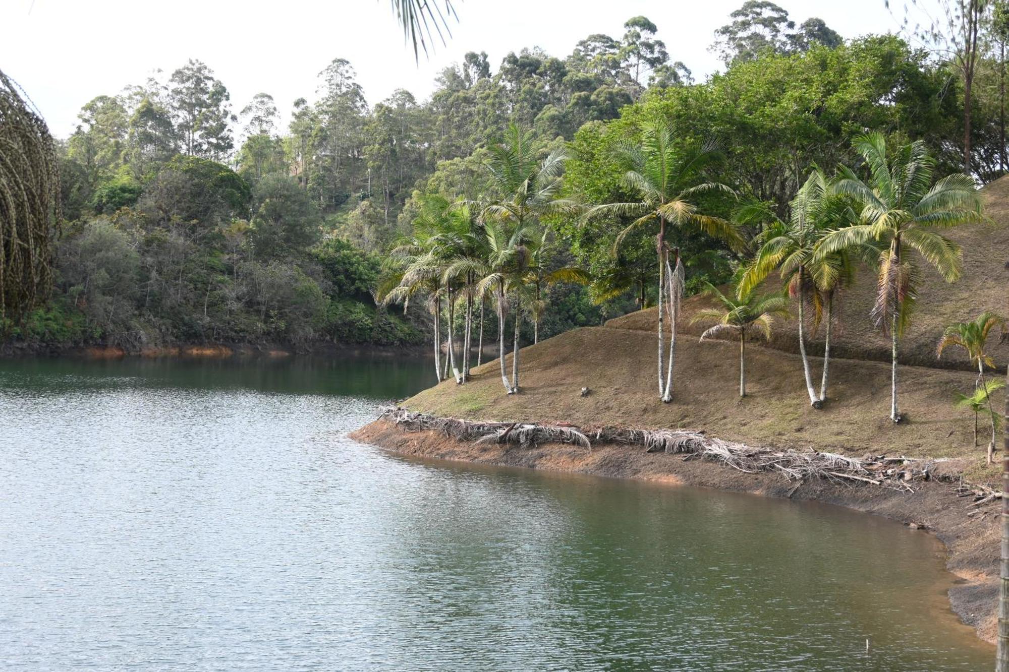 Casa Flotante La Trinidad Hotel Guatapé Kültér fotó