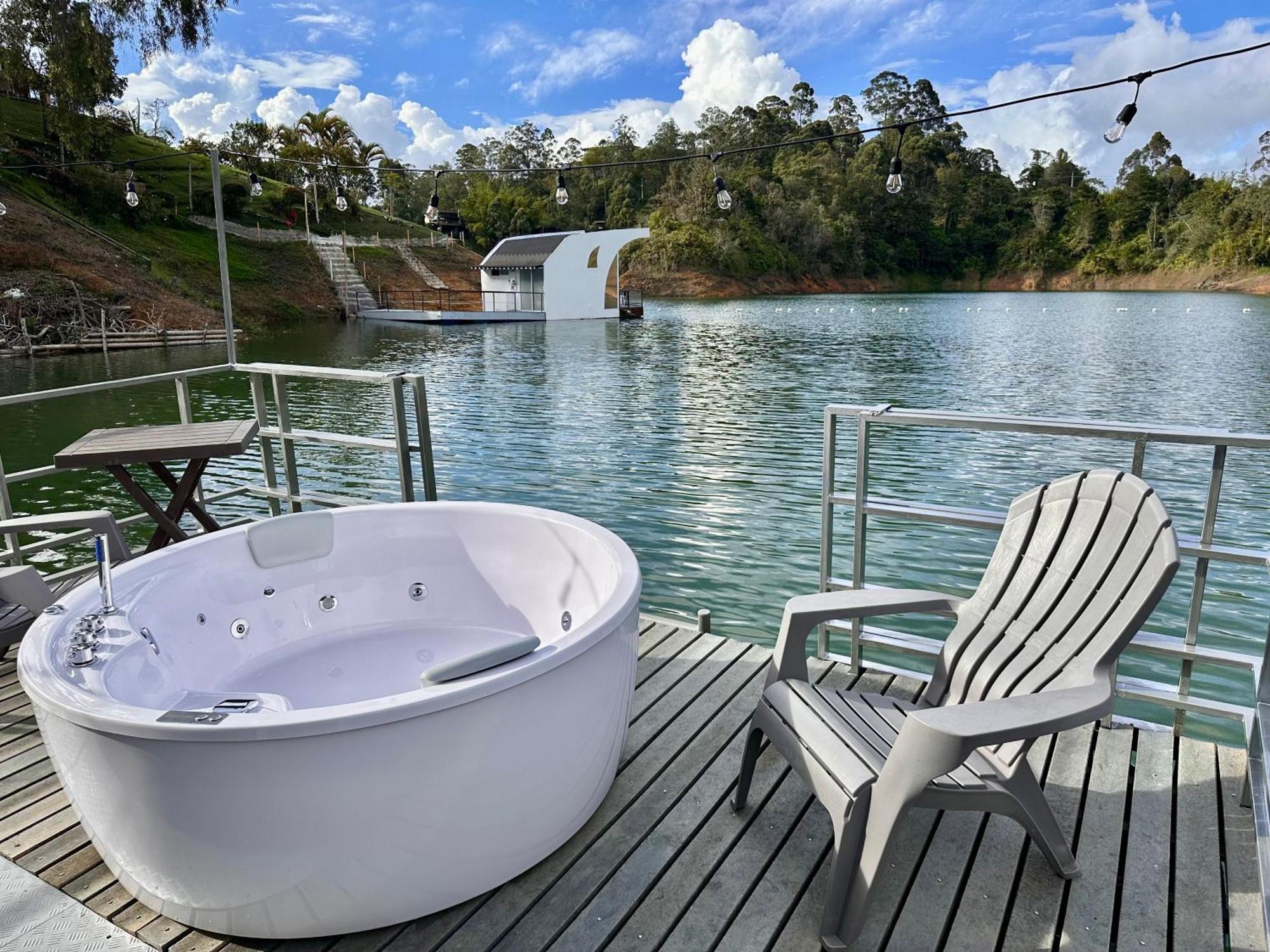 Casa Flotante La Trinidad Hotel Guatapé Kültér fotó