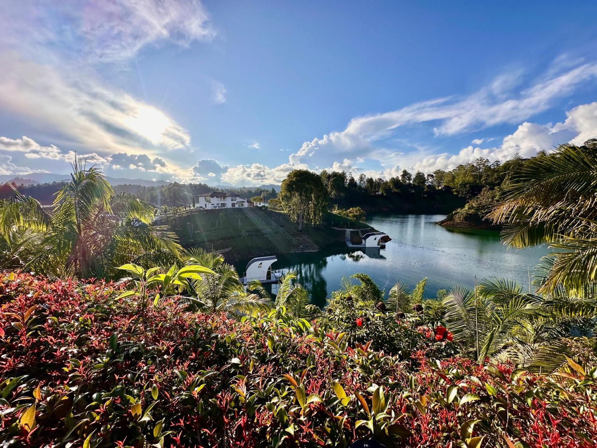Casa Flotante La Trinidad Hotel Guatapé Kültér fotó